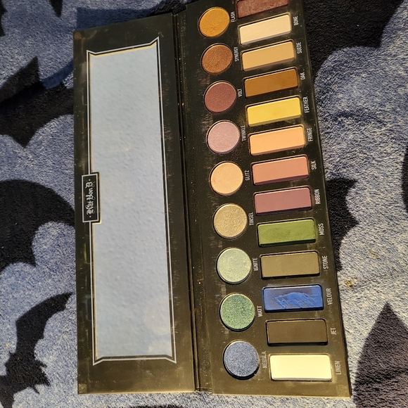 “Metal Matte” Eyeshadow Palette — Kat von d - Picture 2 of 5